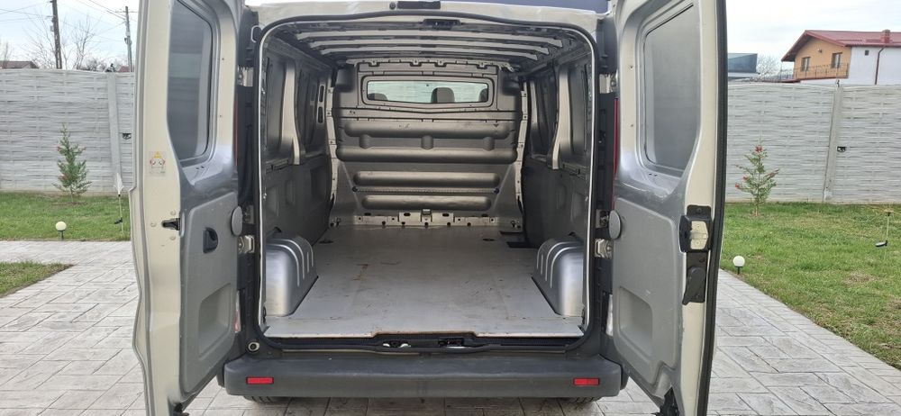 Opel Vivaro/Renault Trafic T5 Lung 2013 A/C 2.0/114cp