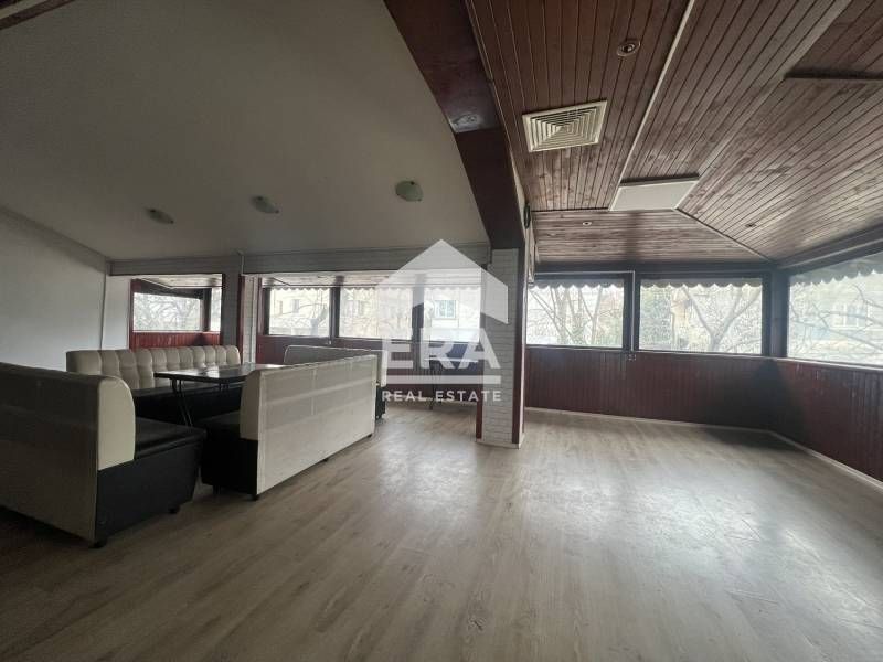 Дава се под наем Заведение в Силистра, Център - 66 кв.м за 359.04 € - Снимка #4