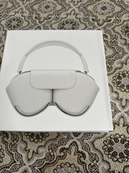 Air Pods Max ақ түсі