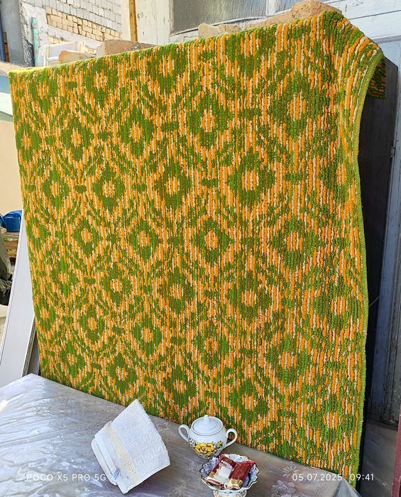 Гилам сотилади 3 та