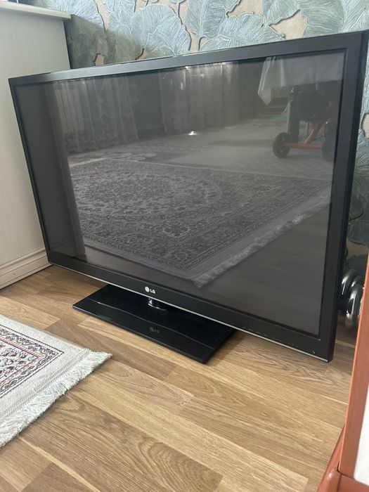 Телевизор LG 40”— в хорошем состоянии