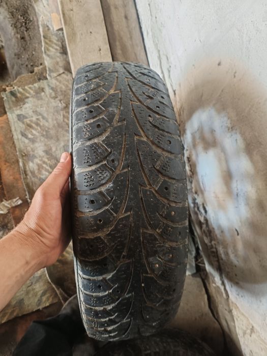 Диски с резиной на Ниссан