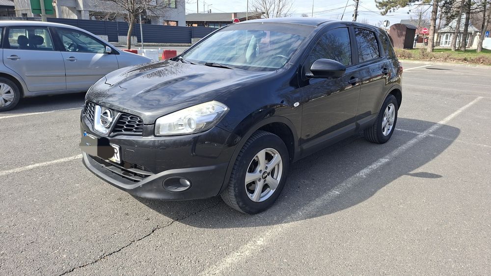 Nissan Qashqai J10
