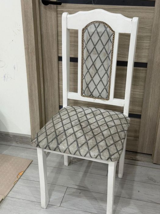 Стулья кухонные 6 штук