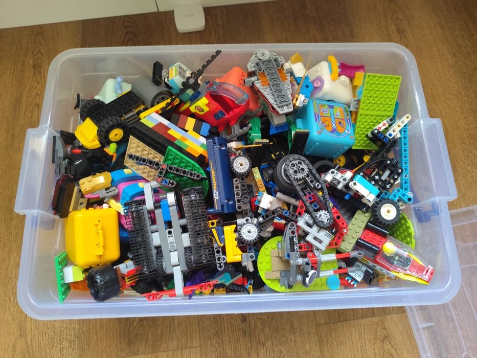 Продам наборы LEGO