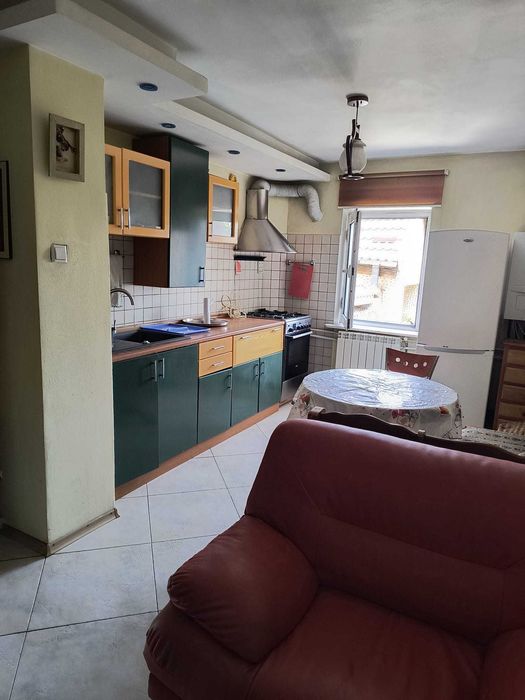 Apartament 3 camere de inchiriat