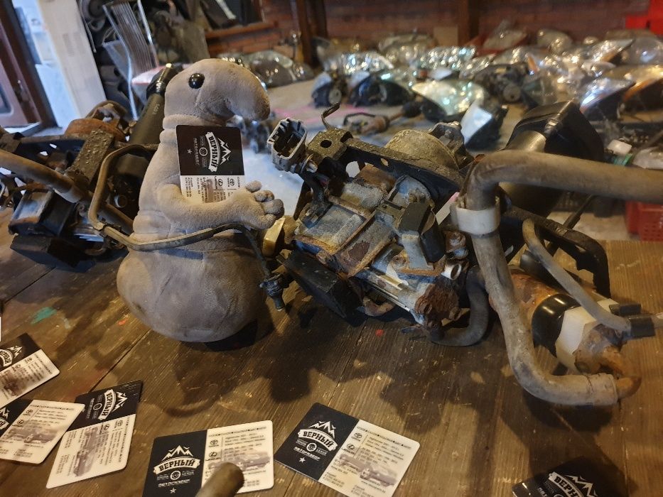 Пневма насос TOYOTA LEXUS