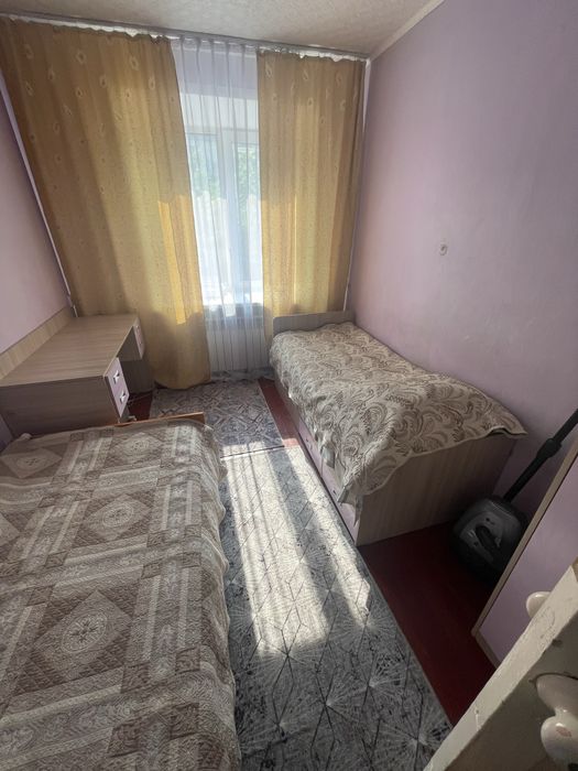 Продам 3-хкомнатную квартиру 4 мкр.