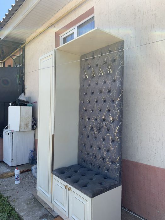 Прихожка почти новый