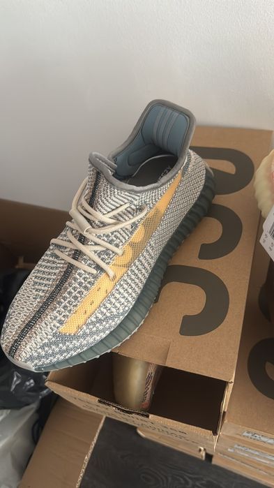Yeezy boost 350.