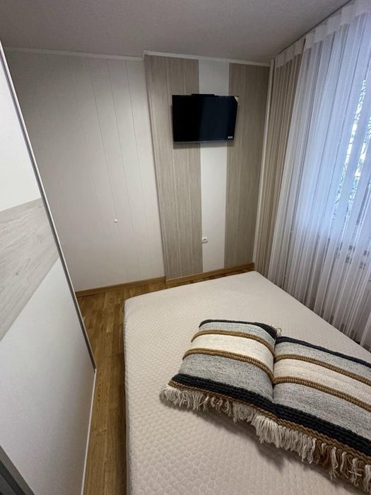 Дава се под наем Тристаен апартамент в София, Хиподрума - 100 кв.м за 1100 € - Снимка #7