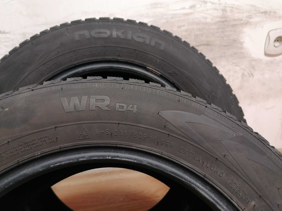 2 бр. 215/60/16 Nokian  / зимни гуми