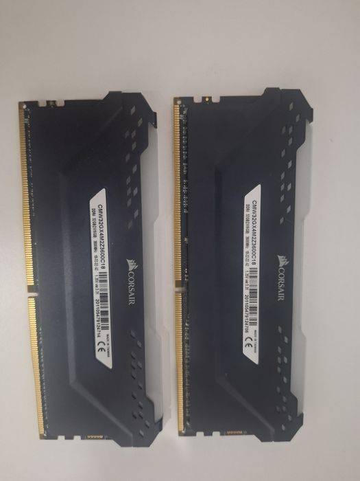Corsair Vengeance PRO RGB 32GB (2x16GB) 3600MHz CL18 DDR4