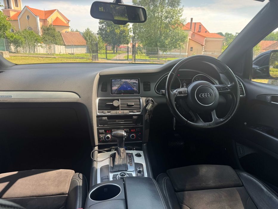 AUDI Q7 3.0 tdi quattro