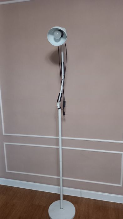 Светильник напольный