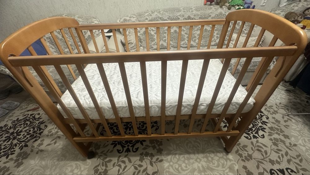 Продам дески кровать