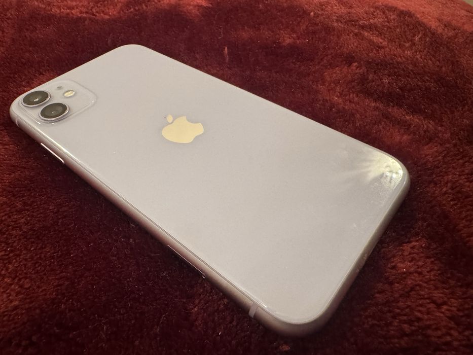 iphone 11 лилав като Нов