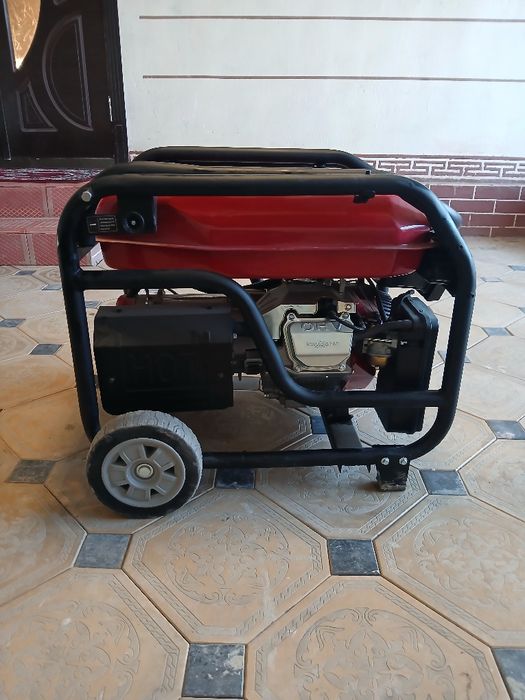 1 yilga garantiyasi bor