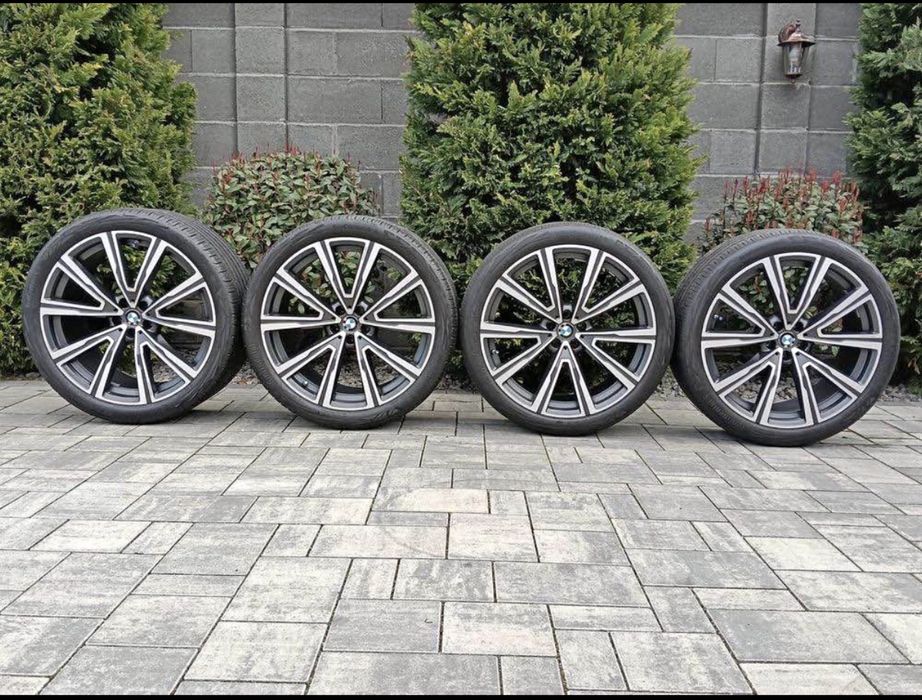 Vand 2 buc jante BMW 275.35.R22 fata