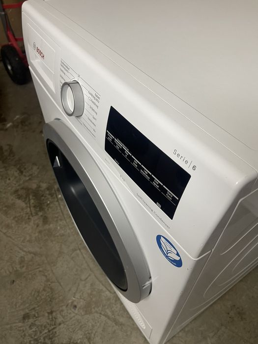 Сушилня BOSCH, Serie 6, 8кг, термопомпа . Самопочистваща!
