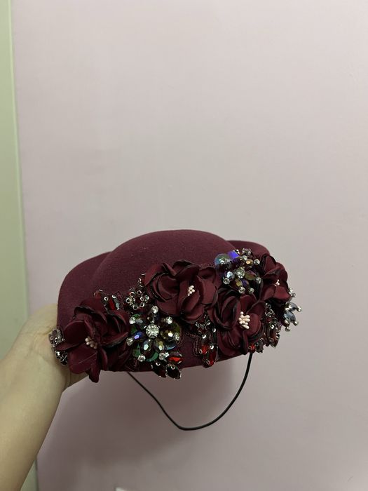 Женский головной убор