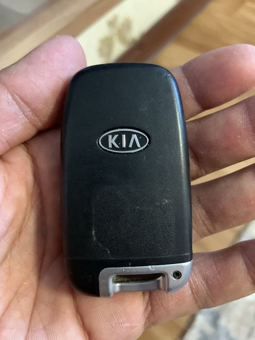 Продам чип ключ от киа