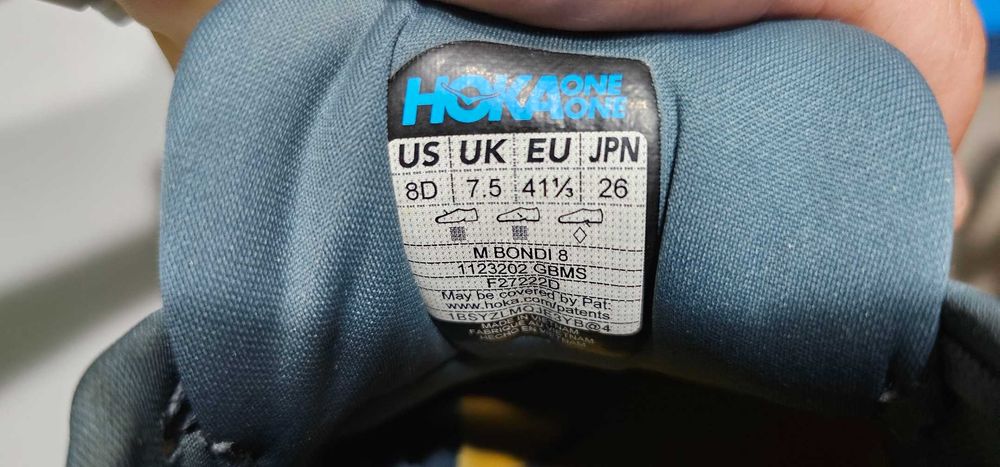 Маратонки HOKA BONDI 8