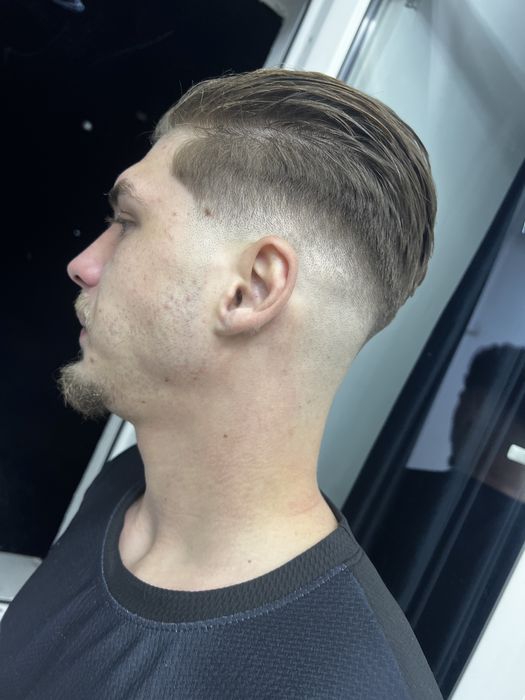 Frizerie la domiciliul fara program!