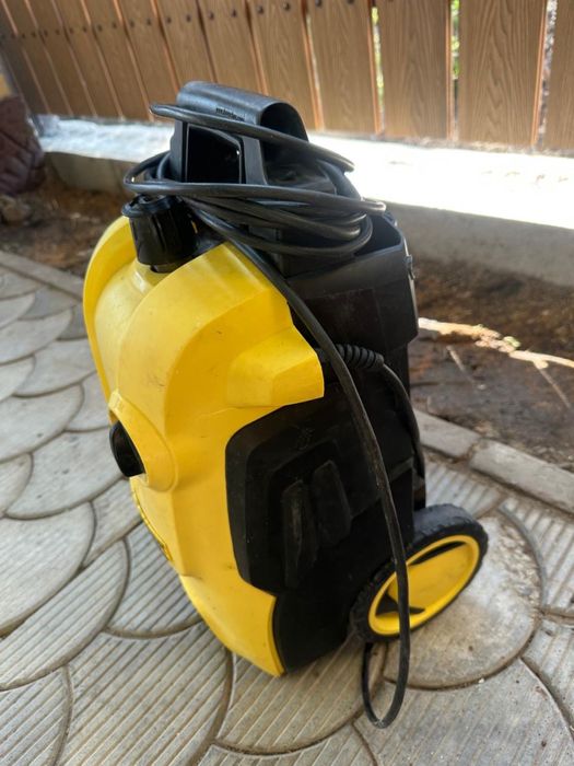 Продам Karcher K5