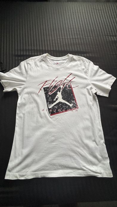 Vand un haul de haine noi pe care nu le am purtat niciodata