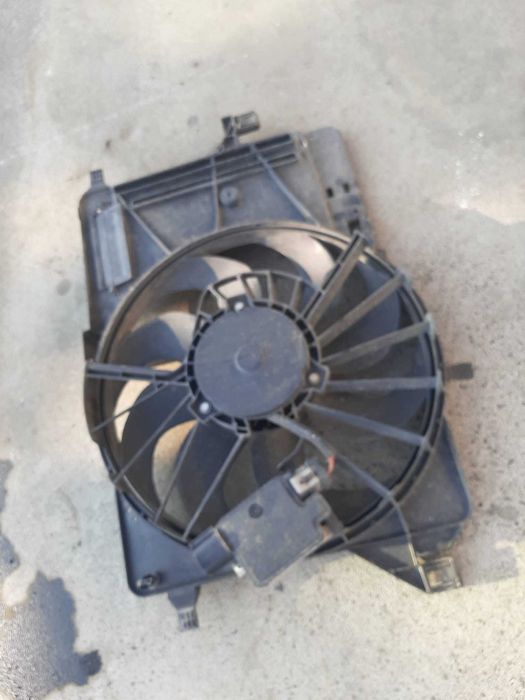 electroventilator 1.5 tdci ford focus 3 facelift 8v61-8c607-ed