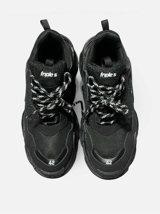 Balnenciaga Triple S