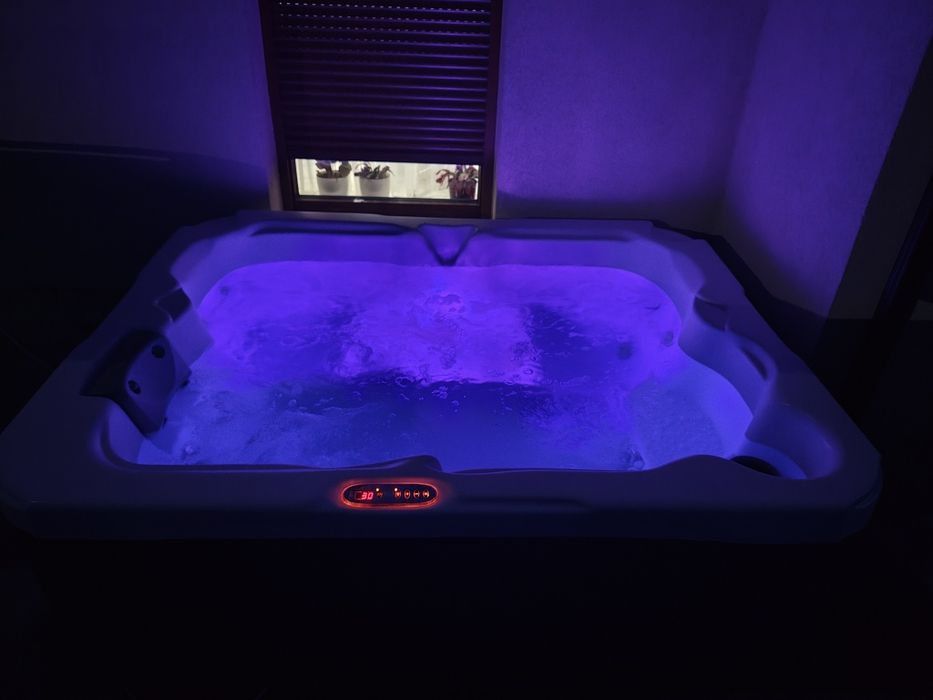 Jacuzzi exterior Dimension One  3 locuri