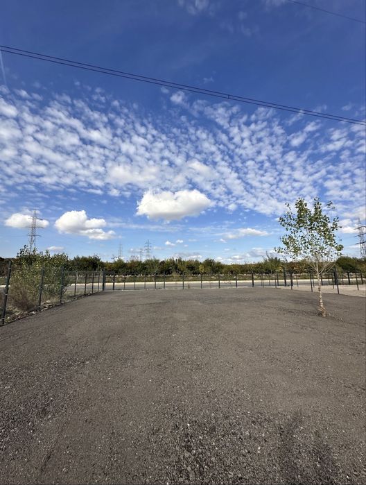 Teren cu birou de inchiriat 500 mp