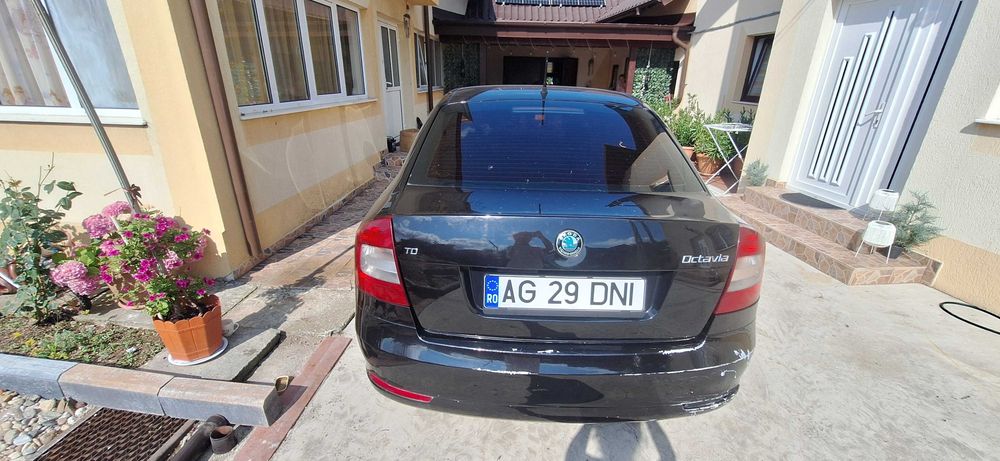 SKODA Octavia 2012 — imagine 5