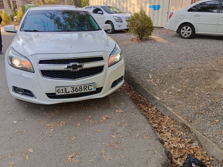 Автомобиль легковой малибу 3состояния хорошее