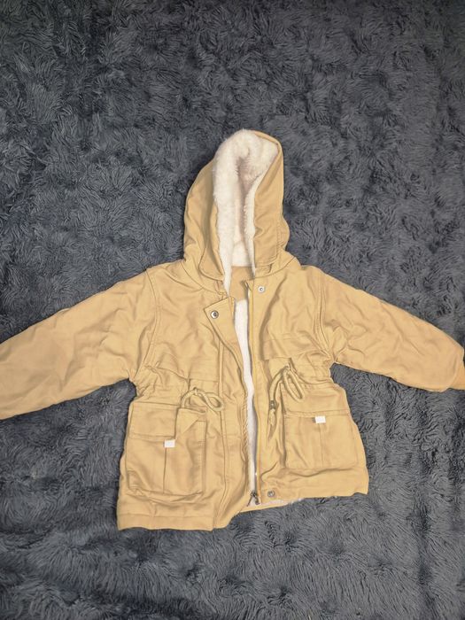 Куртка на девочку