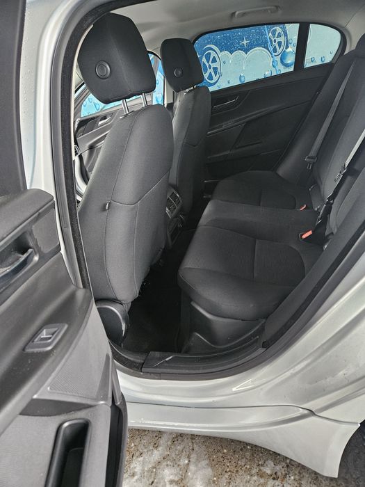 Jaguar xe 2015 diesel