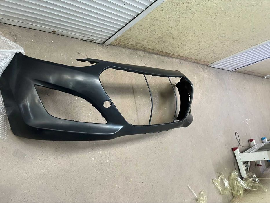Бампер , Фара на Hyundai i30 / Хюндай Хендай Ай 30
