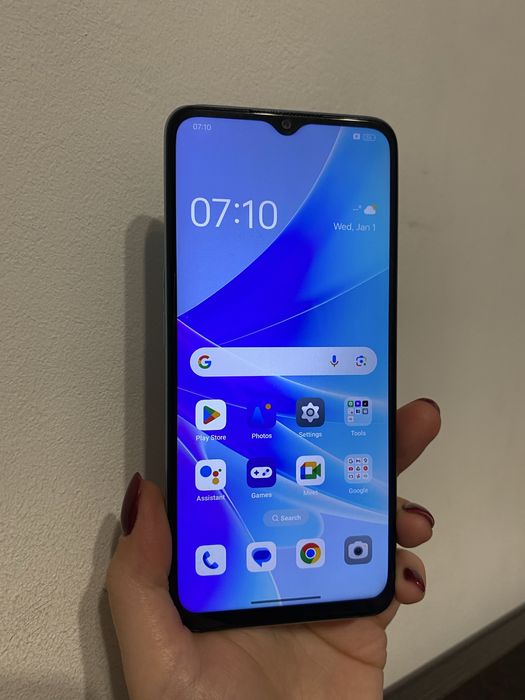 OppoA57s pret 230 ron