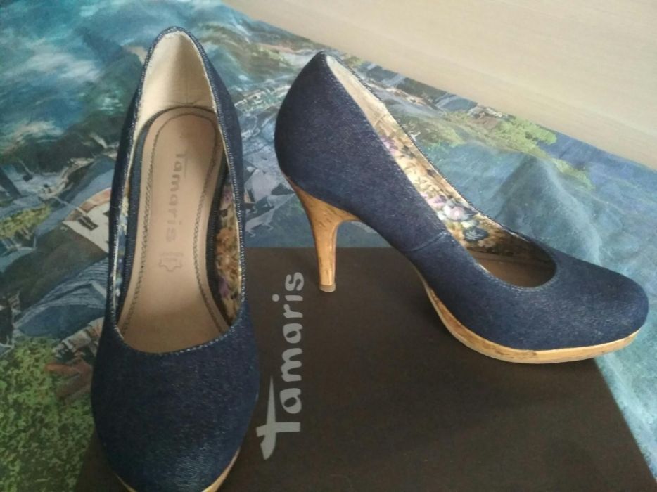 Туфли 38 размер .