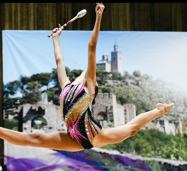 Трико за художествена гимнастика