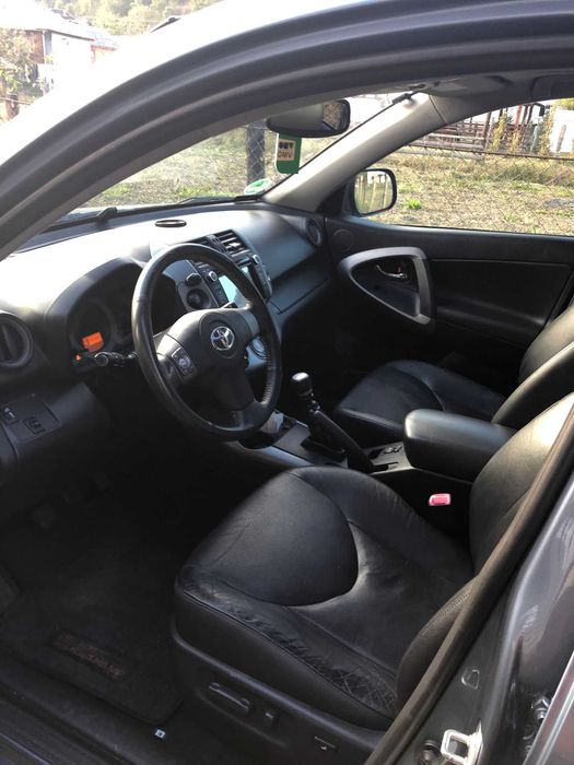 Toyota Rav 4 177 cp