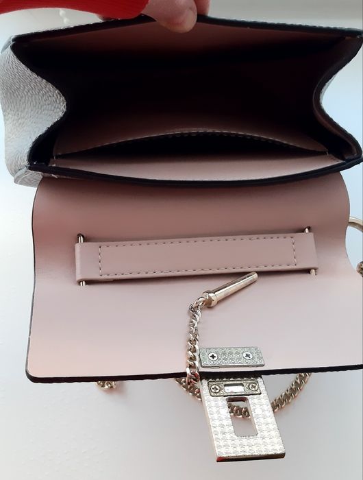 Продам женские сумочки через плечо CHLOE