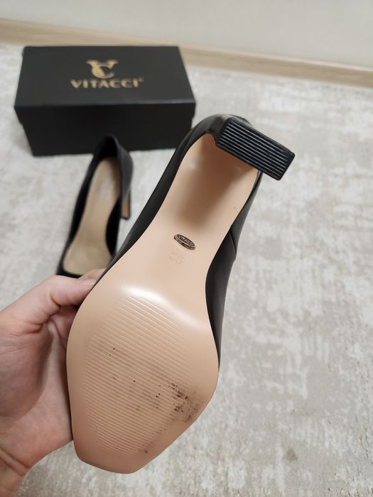 Элегантные туфли от Vitacci