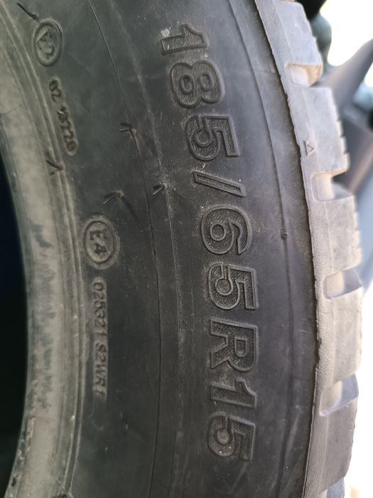 2бр зимни гуми 185/65/R15