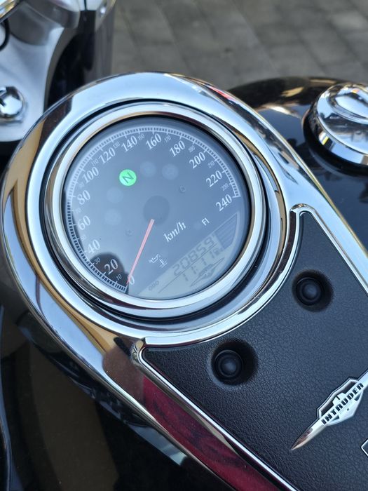 Suzuki Intruder c1800r classic