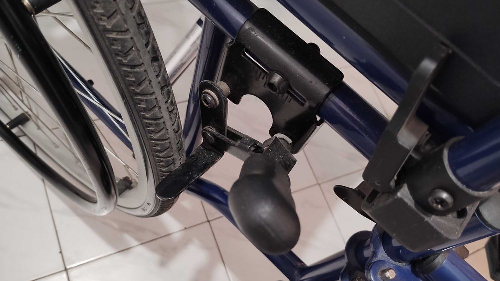 Инвалидна количка сгъваема.