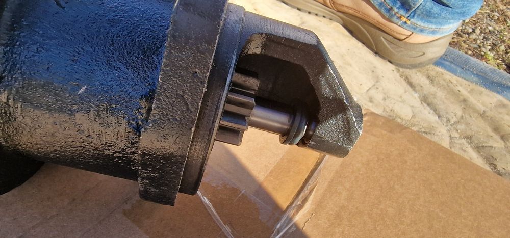 Electromotor tractor fiat 211 215 import Italia pret 1290 lei dinti be