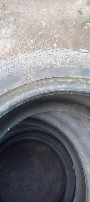 Продам комплект зимних шин